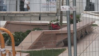 A auga e a vexetación son os protagonistas da renovada praza de Galicia, en Vilagarcía