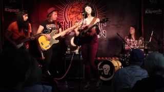 Nikki Lane - &quot;Man Up&quot; (Live In Sun King Studio 92 Powered By Klipsch Audio)