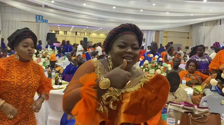 TOYIN TOMATO ADEGBOLA AND RUKA IYA IBADAN DANCE BATTLE AT DOYIN KUKOYI MOTHER’S BIRTHDAY CELEBRATION