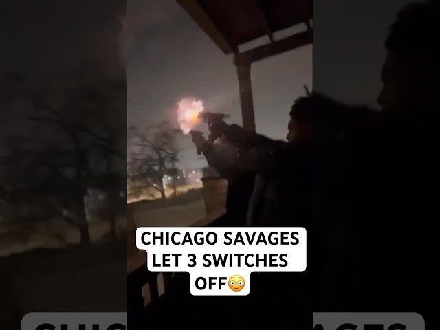 Chicago Savages Having A GLock Switch shootout in the hood class=