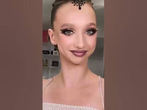 Как вам мода на такой макияж и прически? 🤔 - YouTube