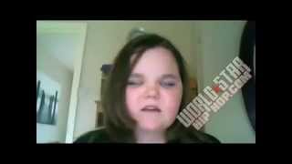 Elle pete les plomb suite a quelques erreurs de chants 2013