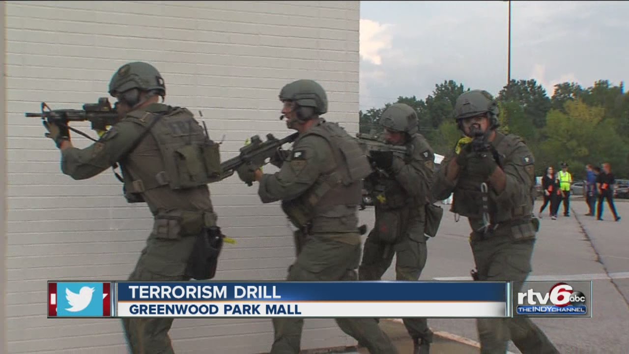 Greenwood mall turned into police training exercise - YouTube
