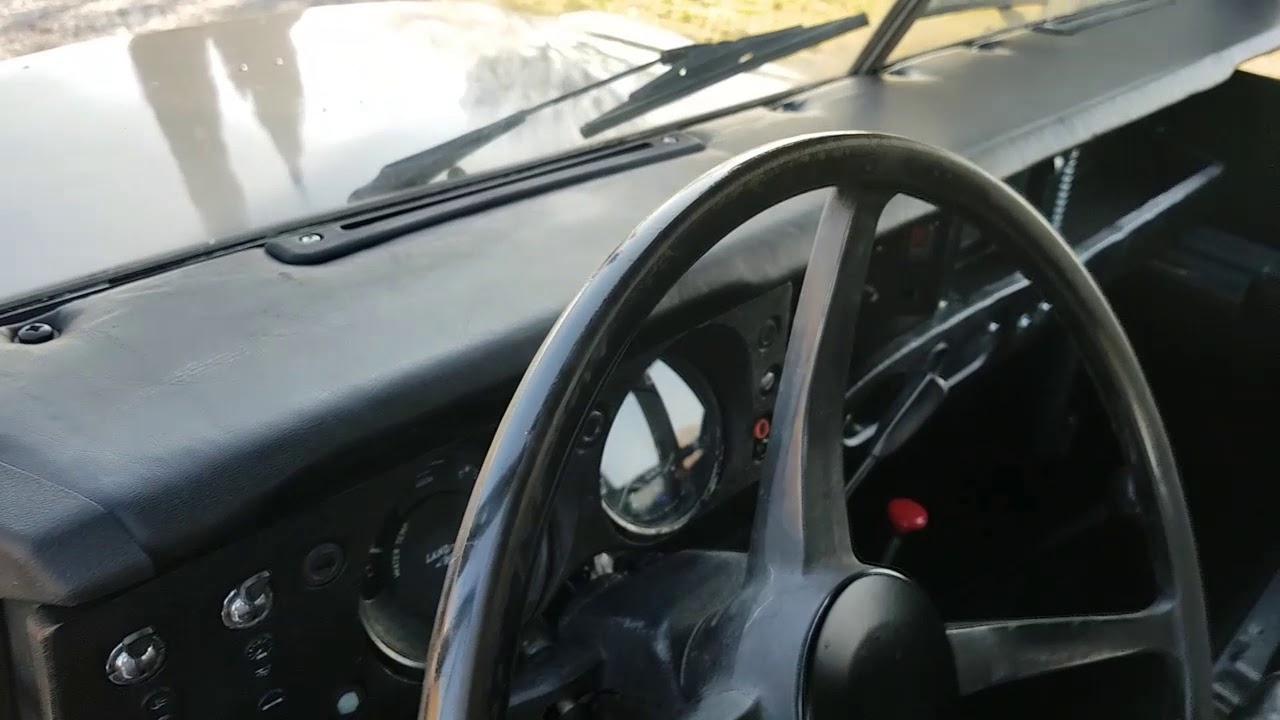 Land Rover 88 series III soft top 7 seats ignition and complete view