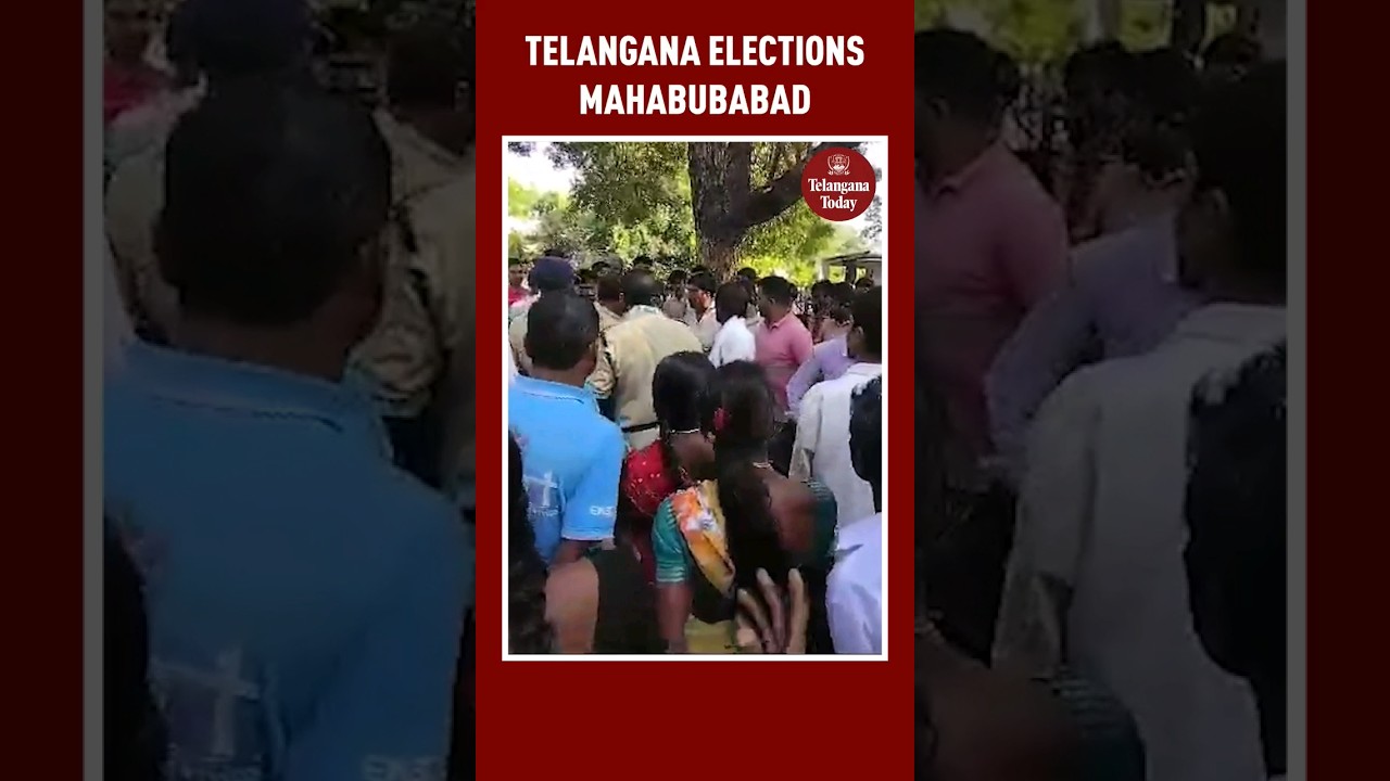 Congress And BRS Activists Fight In Mahabubabad | Telangana Elections 2023