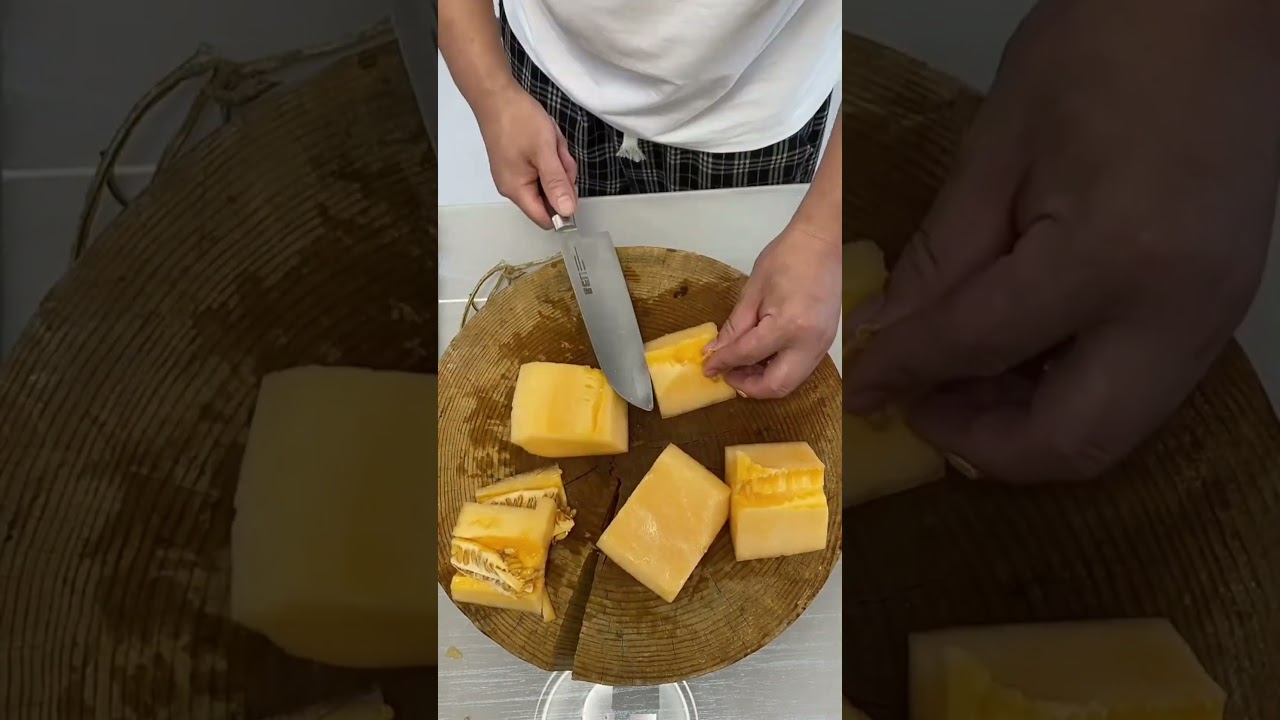 Cucumber Cutting Skills 