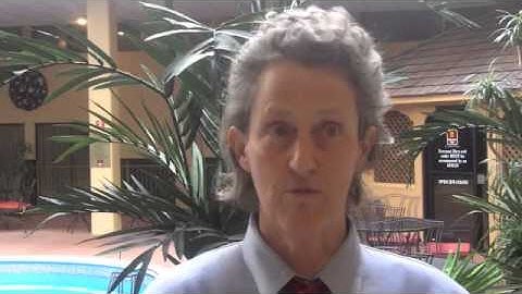 Temple Grandin Shares Top Cattle Handling Tips