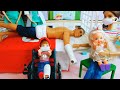 Dolls go to Hospital rumak sakit boneka hospitalar 바비 인형 임신 출산 병원놀이 Barbie Doctor Doll Hospital Toy