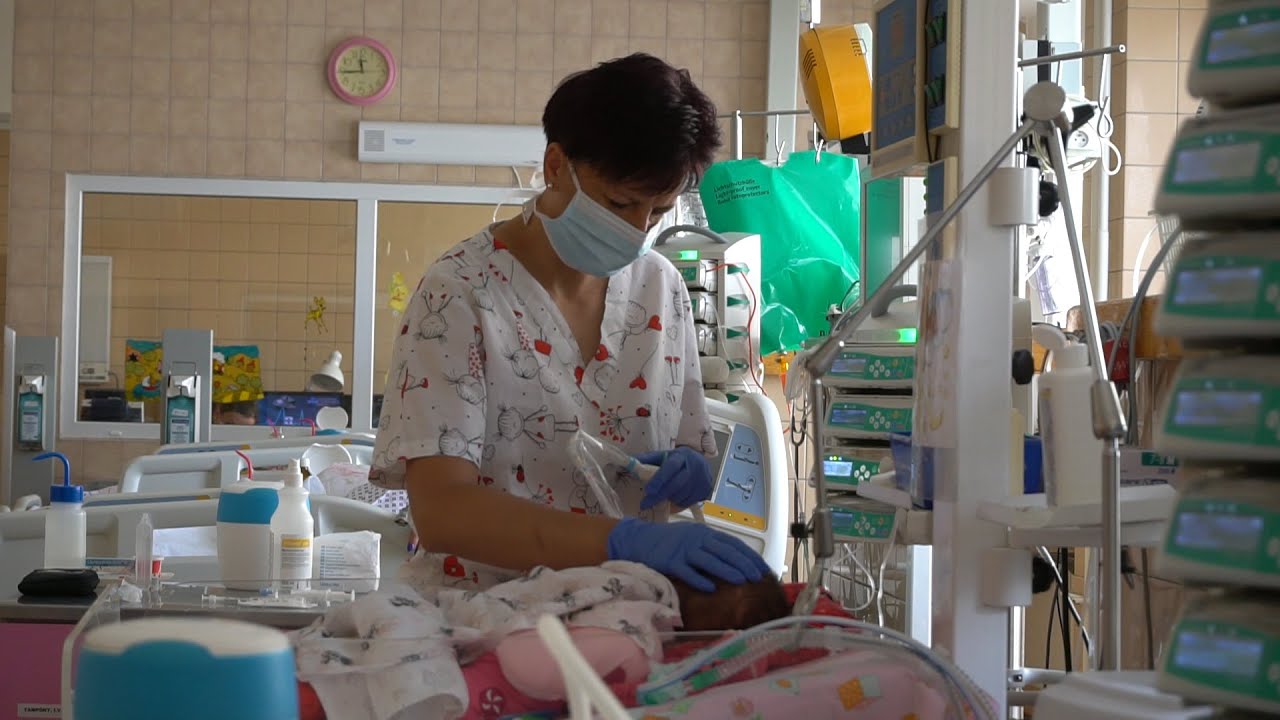 Plesne, muchy z klímy a deti bojujúce o život ležia aj v kancelárii. Detské ARO v Martine krváca