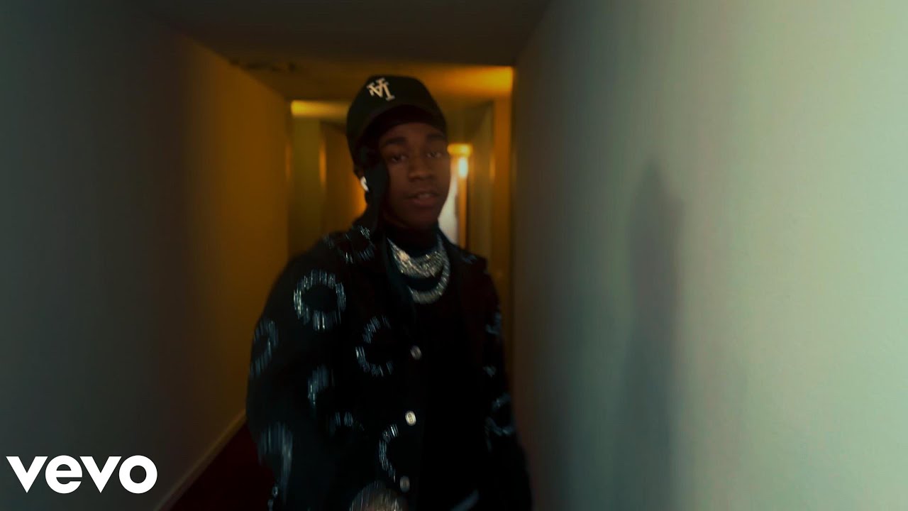 ZayHilfigerrr - Luna WYA ( Official Music Video ) [ prod by : 