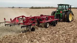 Quadra-Till primary tillage product demonstration