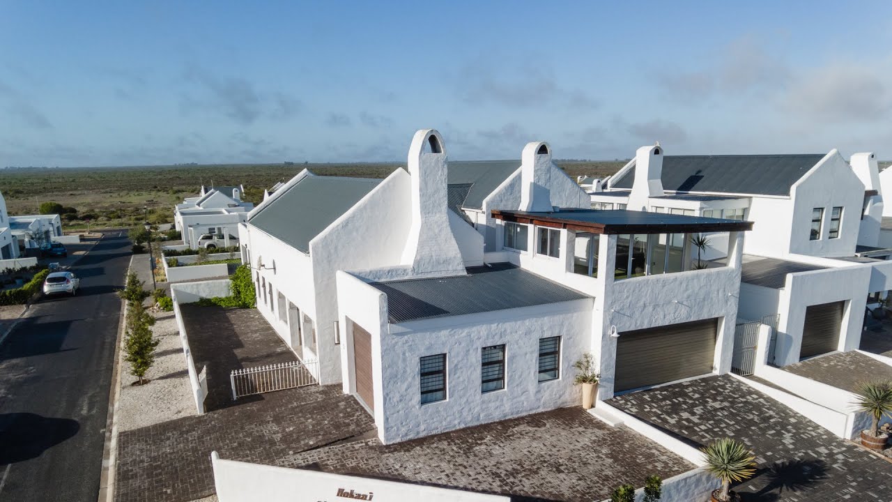 4 Bedroom For Sale | Dwarskersbos