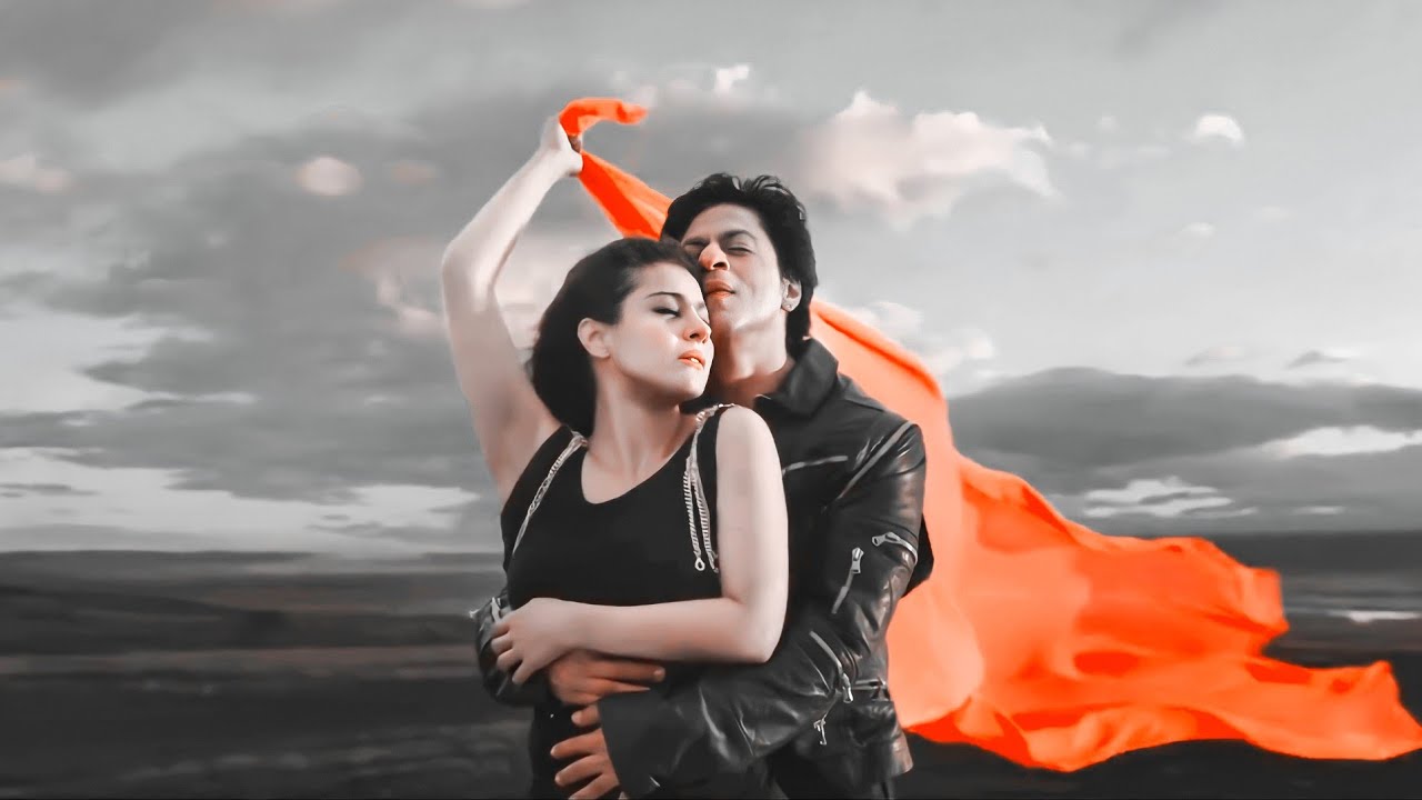 Dilwale Gerua Song   Shahrukh Khan  Kajol Romantic WhatsApp Status