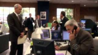 NCIS.S08E03.DiNoozo gets head slapped.avi