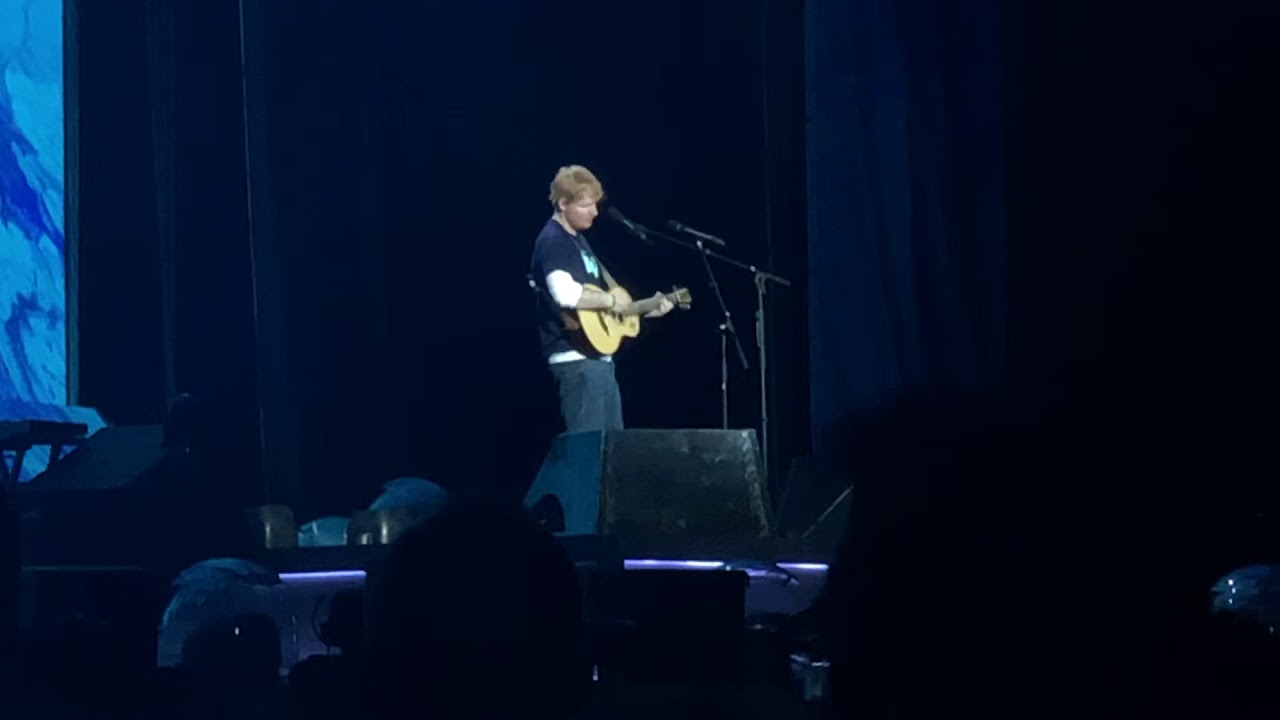 Ed Sheeran - All of the Stars/Hearts Don’t Break/Kiss Me/Give Me Love @ San Siro Milano