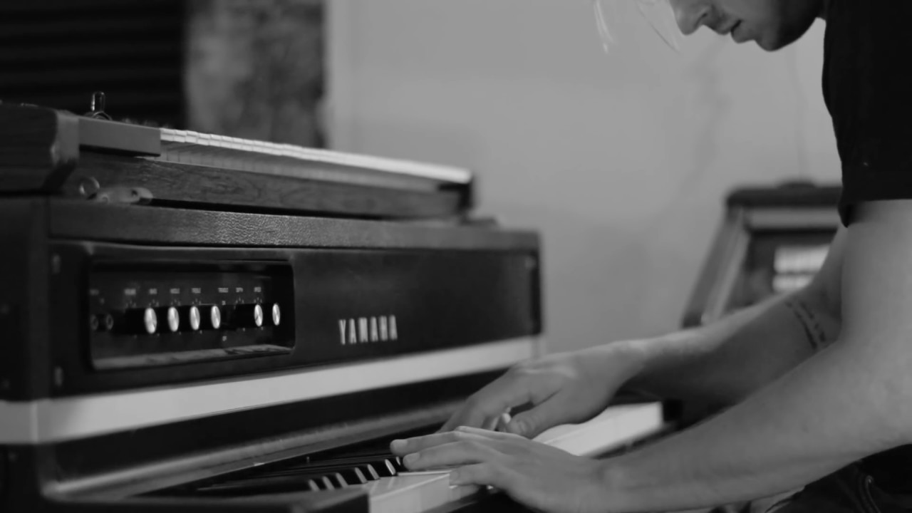 Jacob Pavek | Joey (Live From The Alamo)