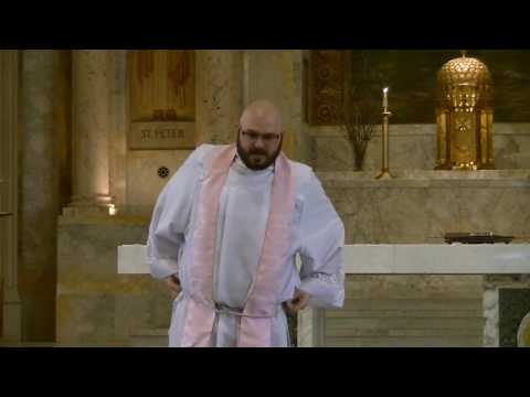 Video: Što katolički svećenik nosi za misu?
