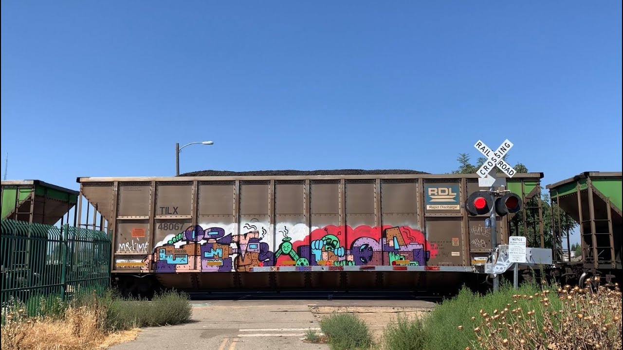 UP 2657 Coal Train South - Calaveras Bike Trail Private Railroad Crossing, Stockton CA