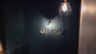 Blue mountain Lounge
