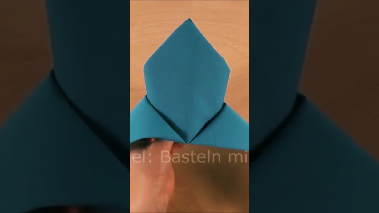 Folding napkins