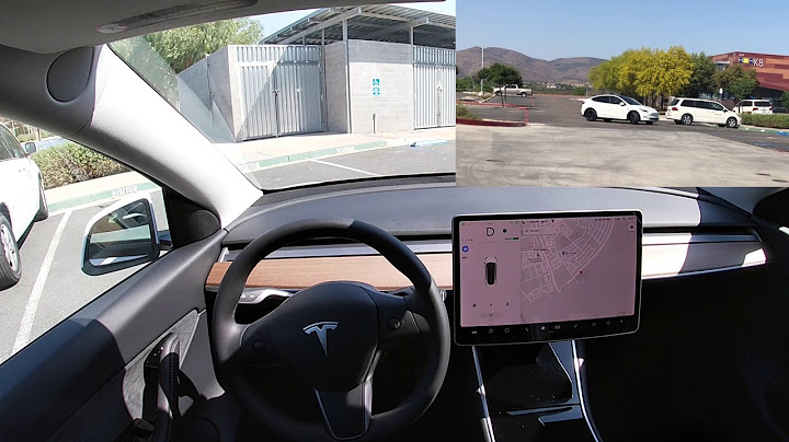 El autopiloto de Tesla me recoje en un estacionamiento! (Convocar