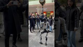 paparazzi mode activated #bart #robot #dance #humanoid #ai