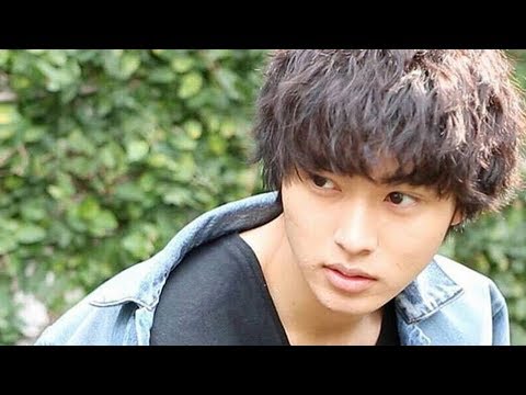 山崎賢人 映画 舞台あいさつで会場中が笑いの渦！？