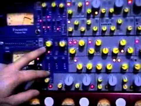 Focusrite ISA220 - YouTube