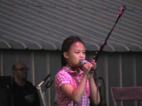 kay-lanie lemmon sings star spangled banner