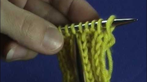 How to tell the difference between a knit stitch and a purl stitch