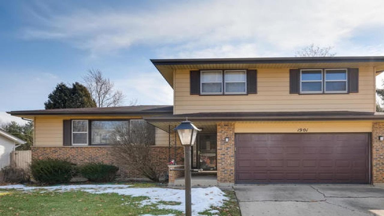 1901 Country Knoll Lane, Elgin, IL Presented by Bednarek. YouTube