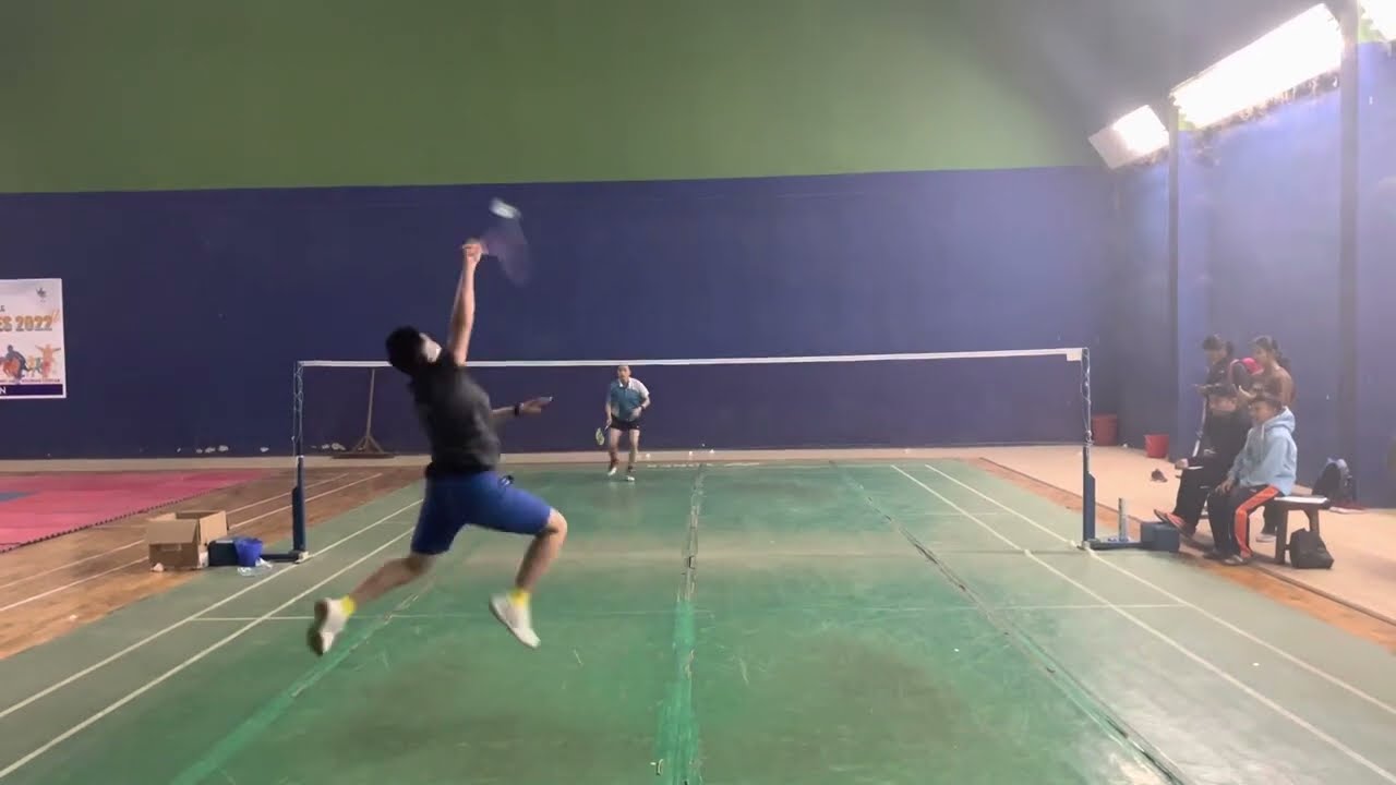 Girls singles badminton match 