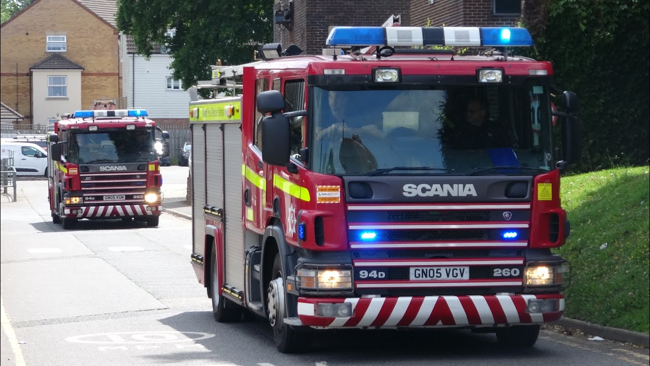 *RARE DOUBLE CATCH* Kent Fire & Rescue 2/3 DTU Scanias Responding Out Of Maidstone Fire Station!