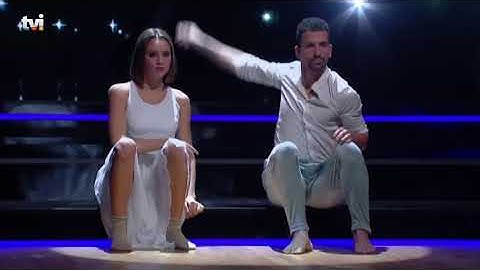 Daniela Melchior dança «contemporâneo»