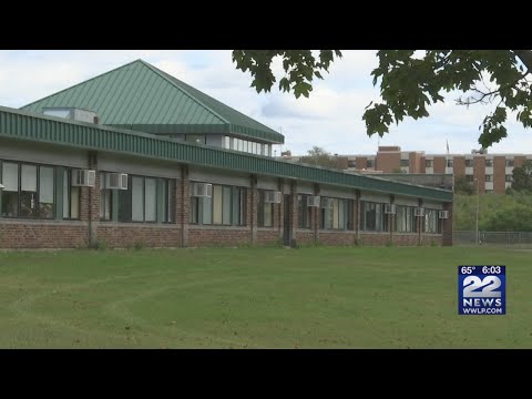 Noose found hanging from tree in front of Holyoke elementary school