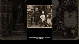 One of These People Shouldn’t Be in This 1903 Photograph | Case 009