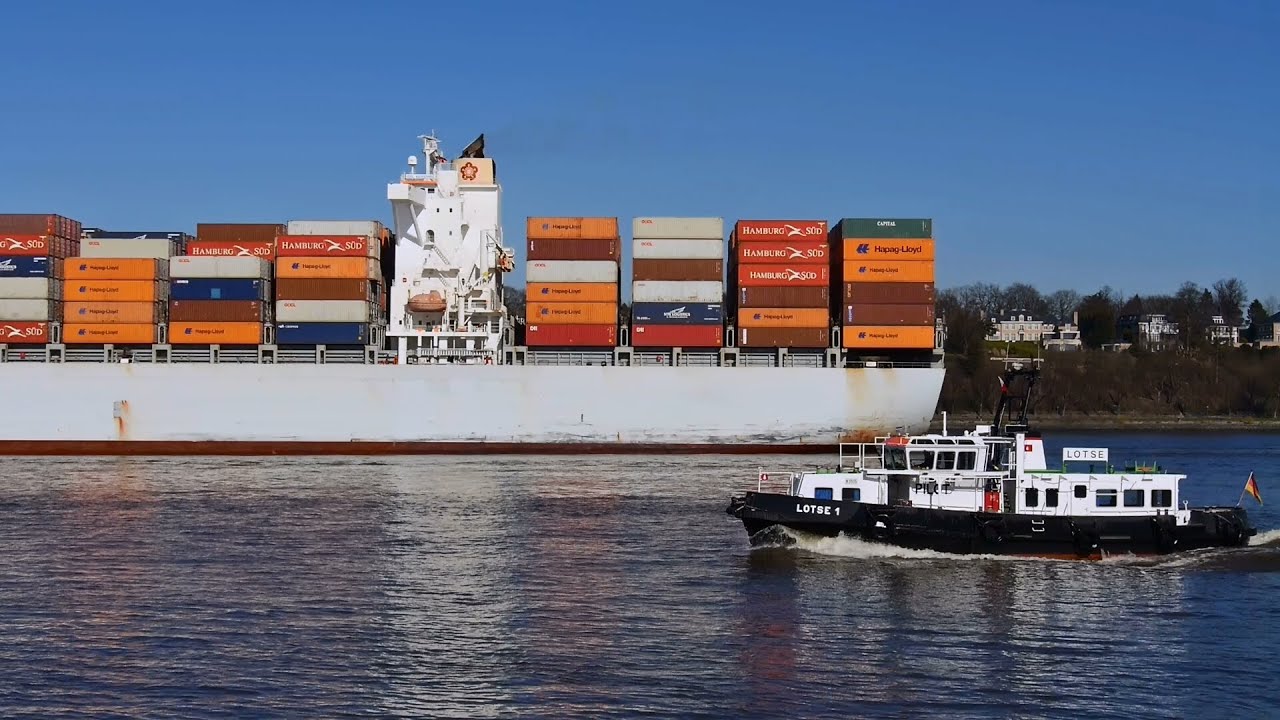 containers and quantities Hamburg, Waltershof, "OOCL KAOHSIUNG" (280m / 5888 TEU) - Full HD (1080p) Videobild