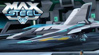 MAX gets the TURBO JET! | Max Steel Clip (Season 2 Episode 7)