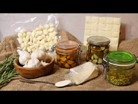 Video: Wie bewahrt man geschälten Knoblauch am besten auf?