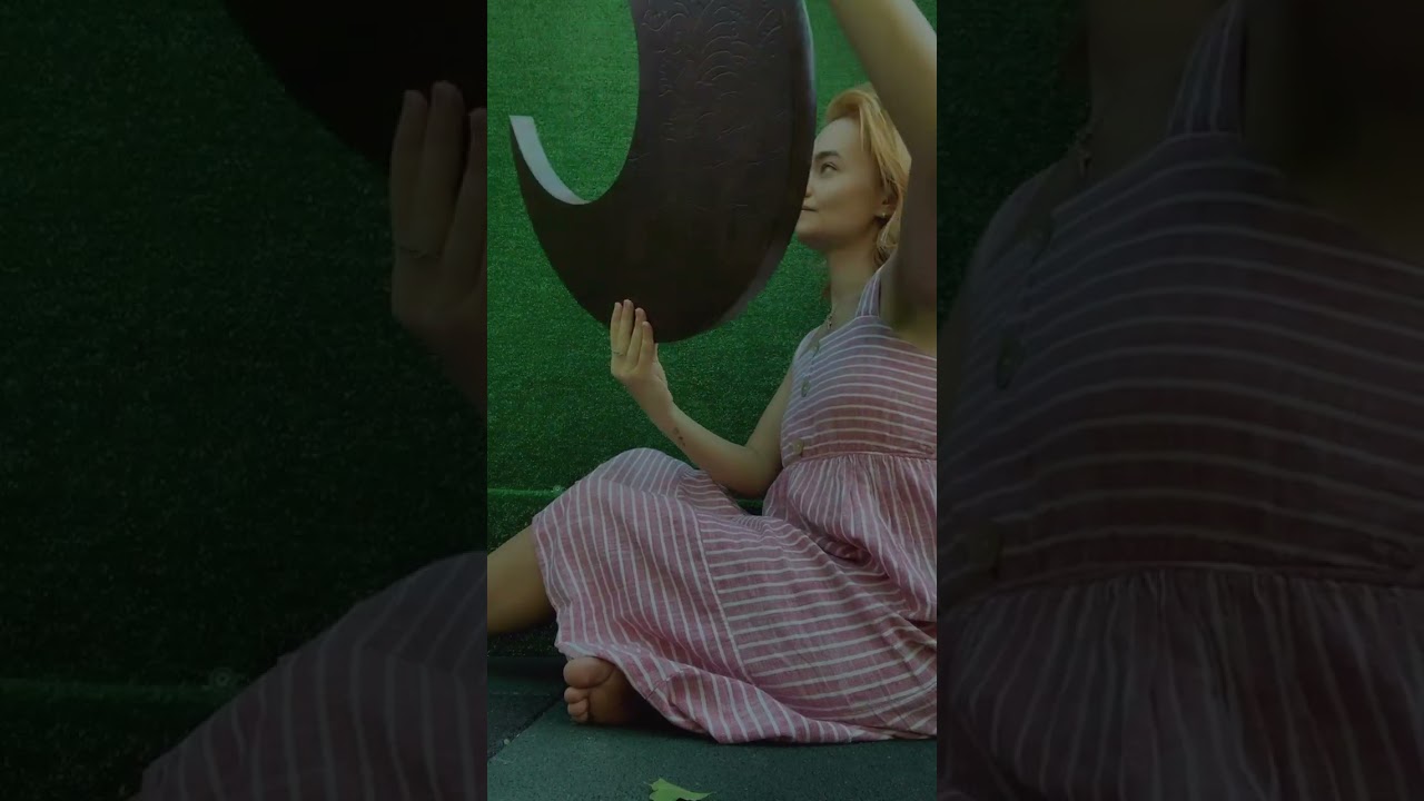 Crescent Ocean Disc – Feminine Energy & Realistic Wave Sounds for Sound Healing adlı videoyu YouTube'da izle Crescent Ocean Disc – Feminine Energy & Realistic Wave Sounds for Sound Healing adlı videoyu YouTube'da izle