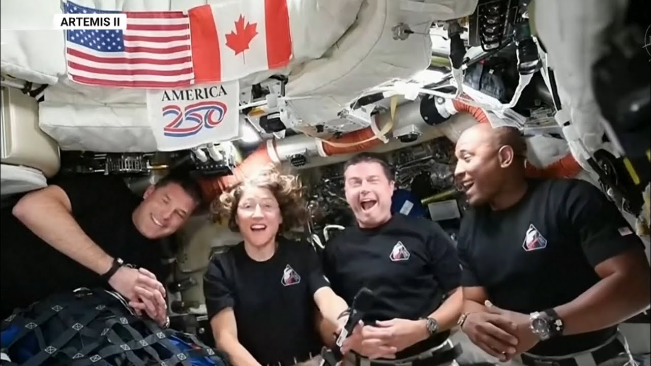 Trump speaks live with crew aboard Artemis II during Moon orbit - YouTube