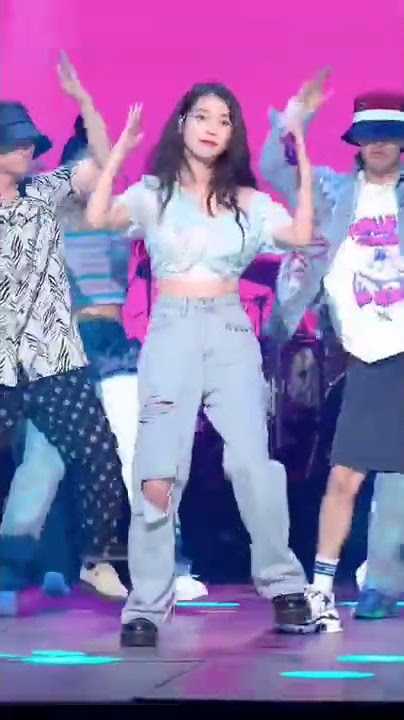I'm in love with this steps of IU | IU dancing on stage iu in Jens