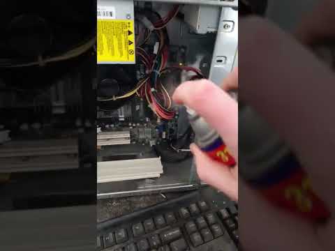 Is WD-40 safe on computers? #shorts