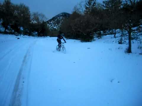 Monte cane in MTB con la neve - 2 parte