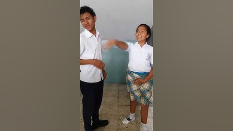 Semana inglesa beso o cachetada