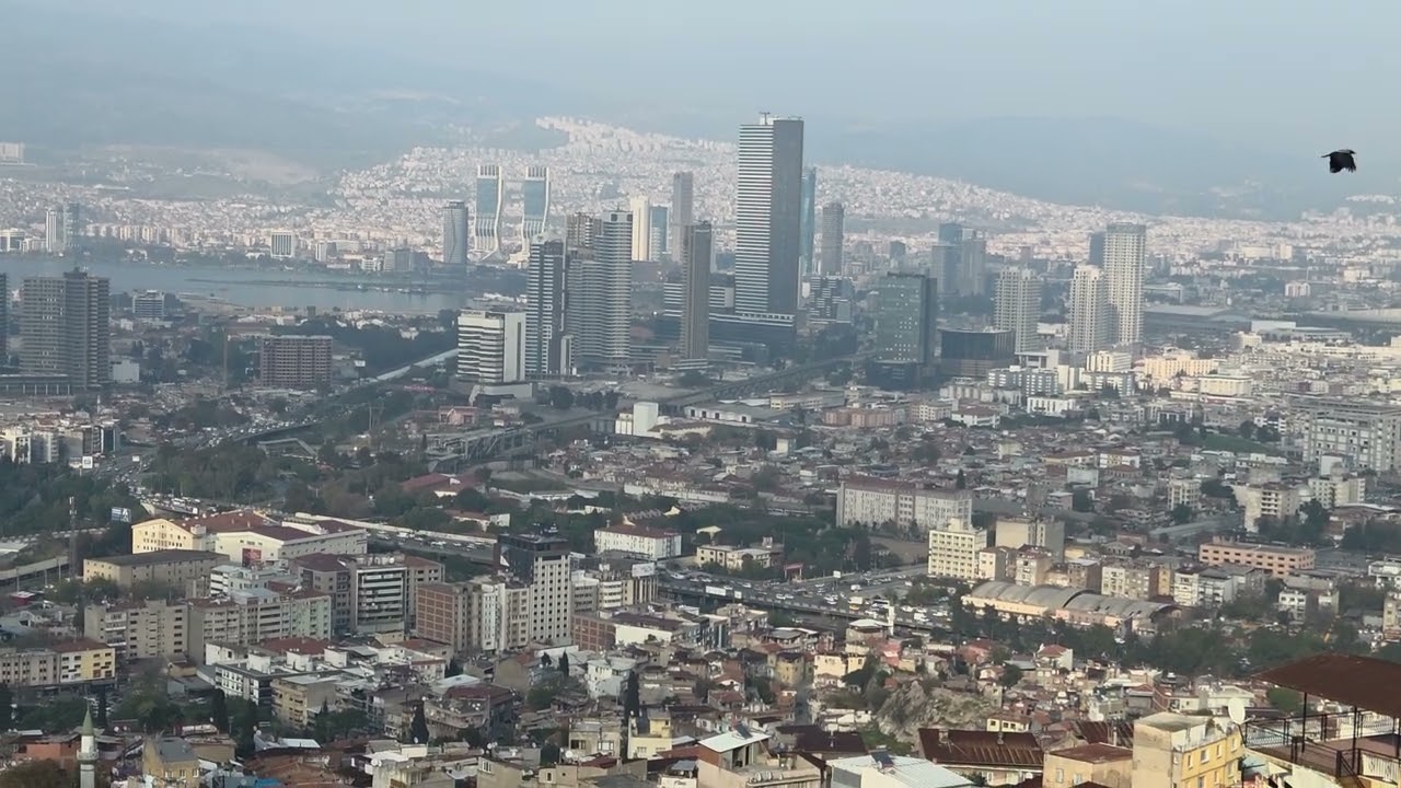 Kadifekale’den İzmir Manzarası | Şehir Ayaklarınızın Altında