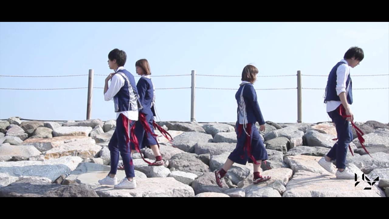 Watch No.528 「Back (to) Back」 CM すれ違いver. on YouTube Watch No.528 「Back (to) Back」 CM すれ違いver. on YouTube