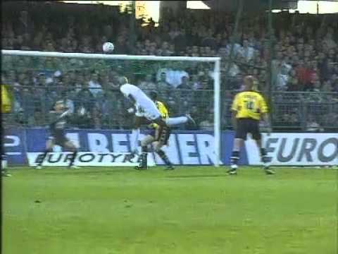 33e journÃ©e de Ligue 1 de la saison 2003/2004, 24 avril 2004. Auxerre - Sochaux : 2 - 1. Buts de Bonaventure Kalou et Djibril CissÃ© pour Auxerre, Philippe MexÃ¨s (csc) pour Sochaux.