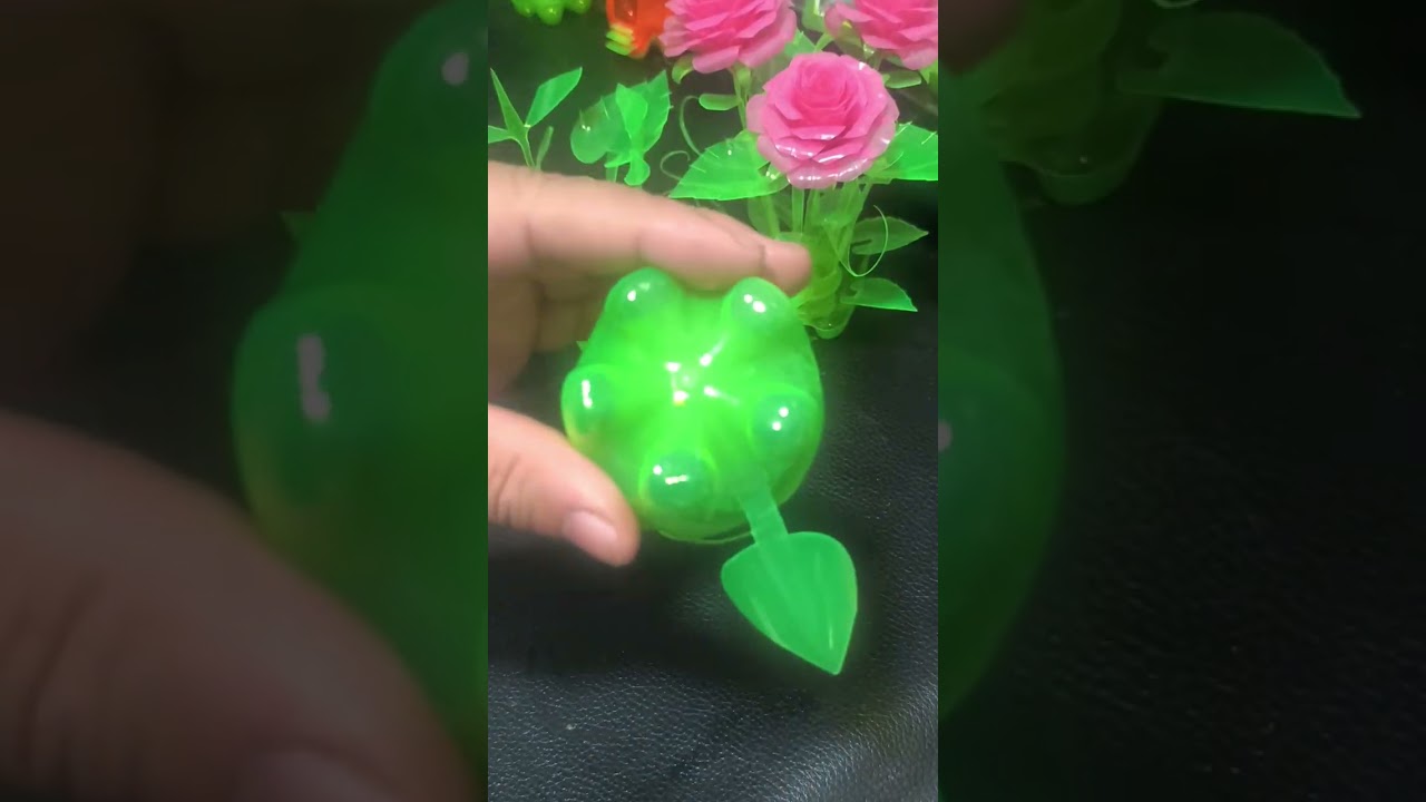 Три розы: самодельная бутылка из-под ПЭТ и соломинка для напитков из отходов #сделайсам #поделка ...