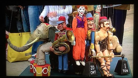 Early puppets on Antiques Roadshow s32 e19 Ironbri...